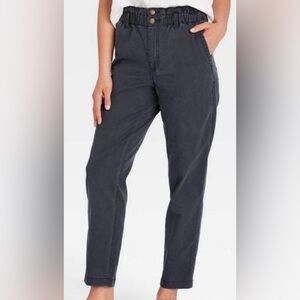 Universal Thread Charcoal Straight Leg Jeans